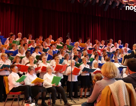Concert des Chants Boul’tout 200 choristes au Château des Rochers